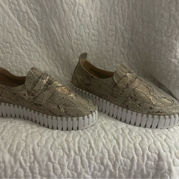 Ilse Jacobsen Metallic Snake Print Loafers - Picture 2 of 4